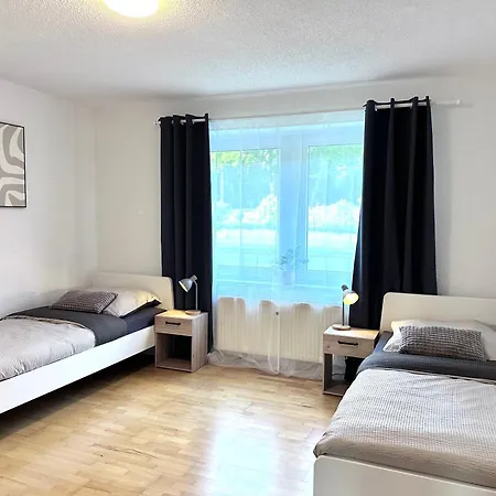 Rtr - Fuer Bis Zu 5 Personen - Modernes - Zentral - Voll Ausgestattet Apartment
