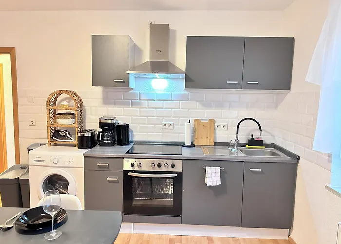 Rtr - For Up To 5 Guests - 3 Bedrooms - Parking - Modern - - Fully Equipped * Herne