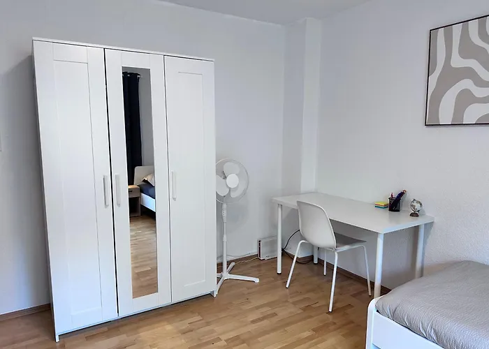 Rtr - For Up To 5 Guests - 3 Bedrooms - Parking - Modern - - Fully Equipped * Herne